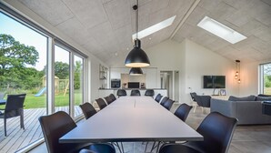 Dining - Luxurious home in Glesborg with WiFi (Glesborg)