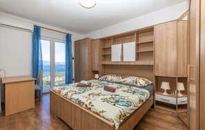 3 Schlafzimmer, kostenloses WLAN, Bettwäsche