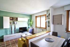 Dining - Casa Zoe Apartment Parma (Parma)