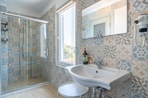 Comfort Double Room | Bathroom - Deruni Ilıca (Cesme)