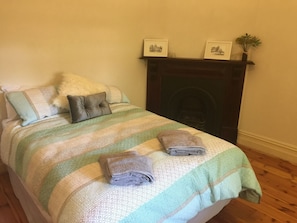 3 Schlafzimmer, BĂŒgeleisen/BĂŒgelbrett, kostenloses WLAN, BettwĂ€sche