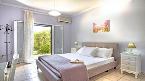 3 bedrooms, in-room safe, iron/ironing board, WiFi - Villa Zaira Luxury private villa in Halikouna (Corfu)