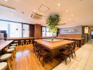 Breakfast area - Super Hotel morioka (Morioka)