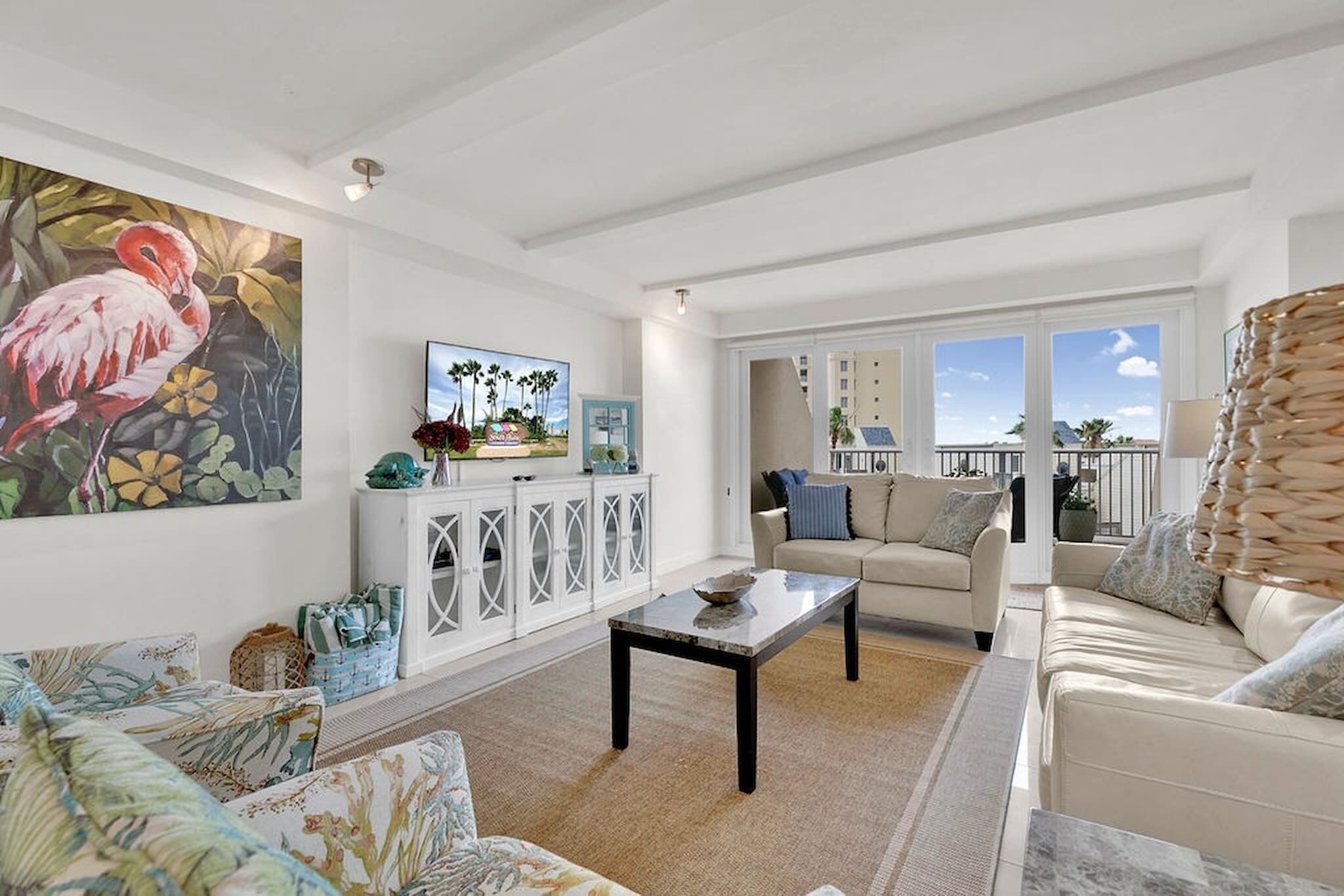 Spectacular beachfront! Pools & jacuzzi shared