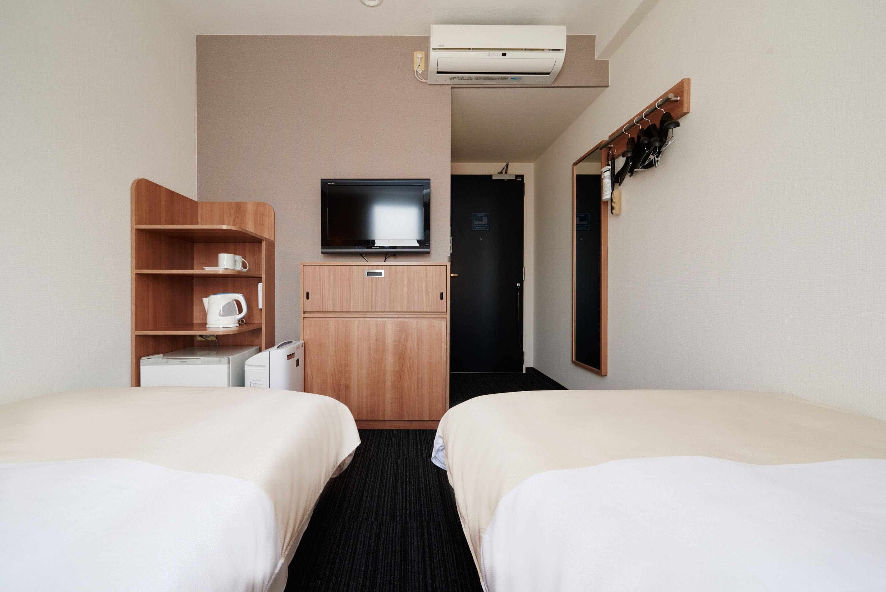 economy twin room | 1 bedroom, desk, soundproofing, free wifi