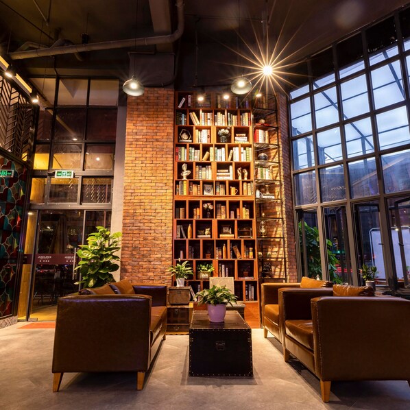 Lobby lounge - James Joyce Coffetel Foshan Zhangcha (Foshan)