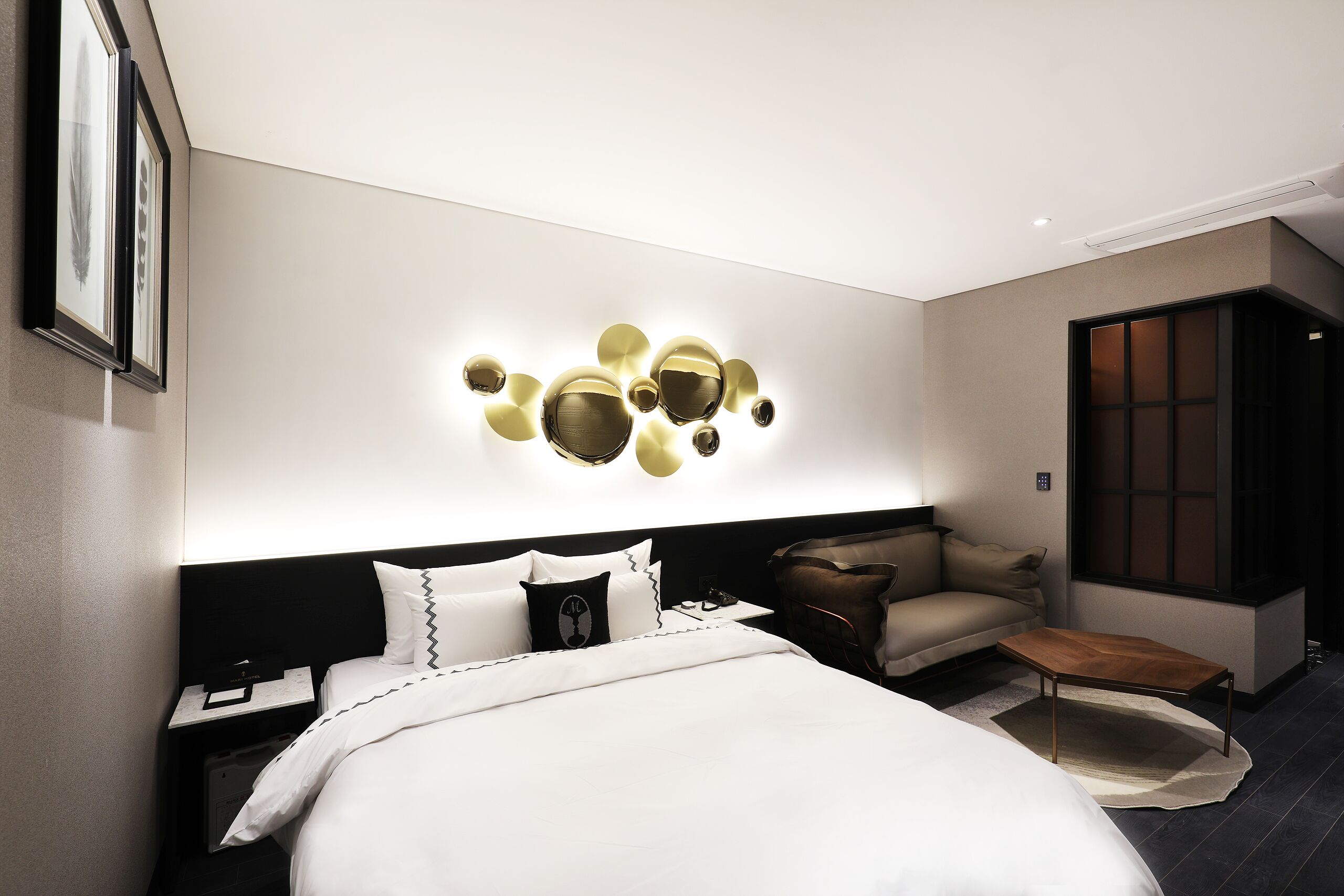 Premium Double Room | Free minibar, laptop workspace, free WiFi, bed sheets