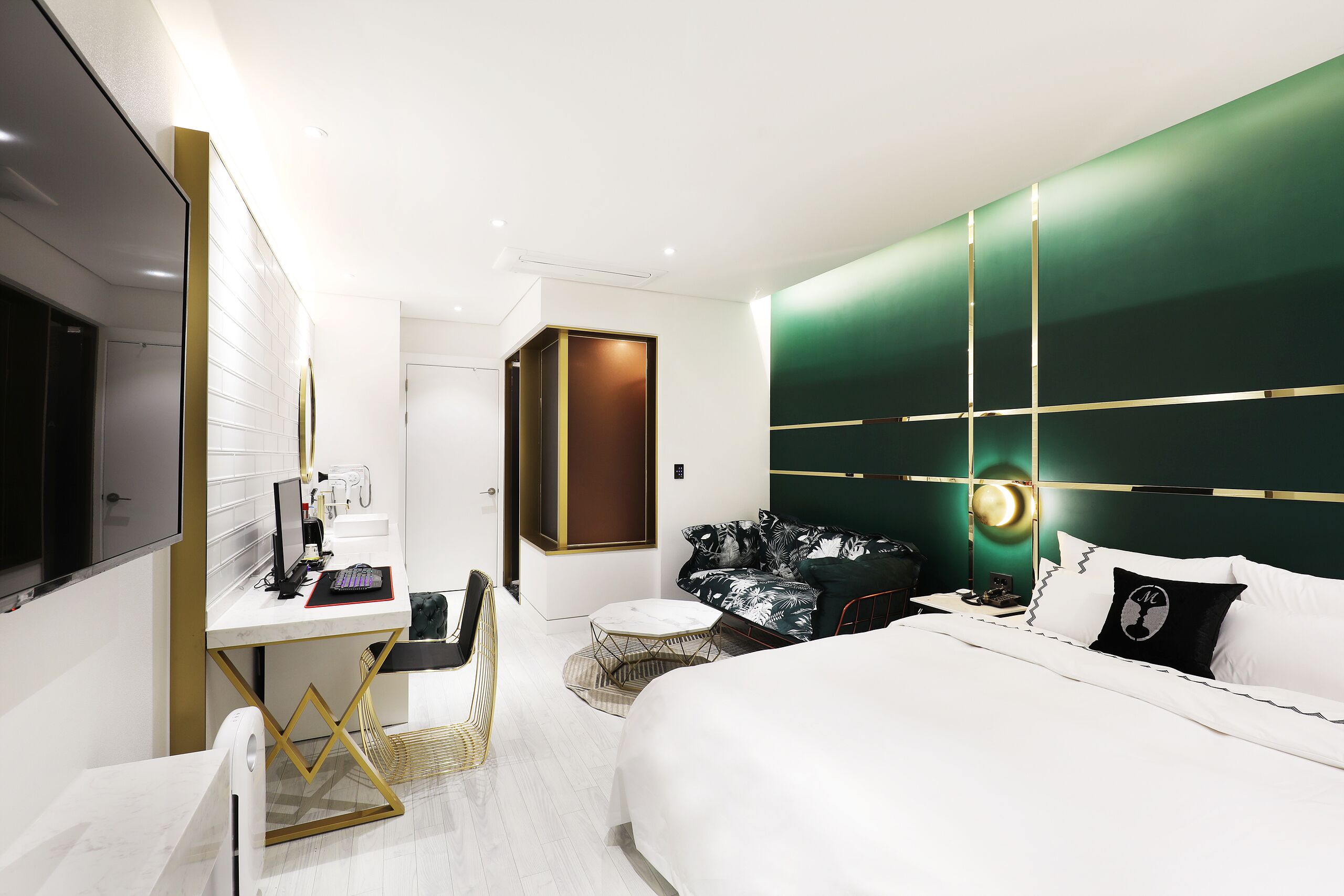 Premium Double Room | Free minibar, laptop workspace, free WiFi, bed sheets