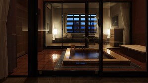 Suite ("AKANE")