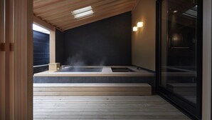 Suite, Annex ("NUREBA") | Badezimmer