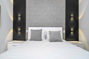 6 habitaciones, escritorio, tabla de planchar con plancha y wifi