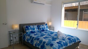 4 bedrooms, WiFi, bed sheets - Modern 4-Bedroom Large House Close to Singleton CBD Hunter Valley (Singleton Heights)