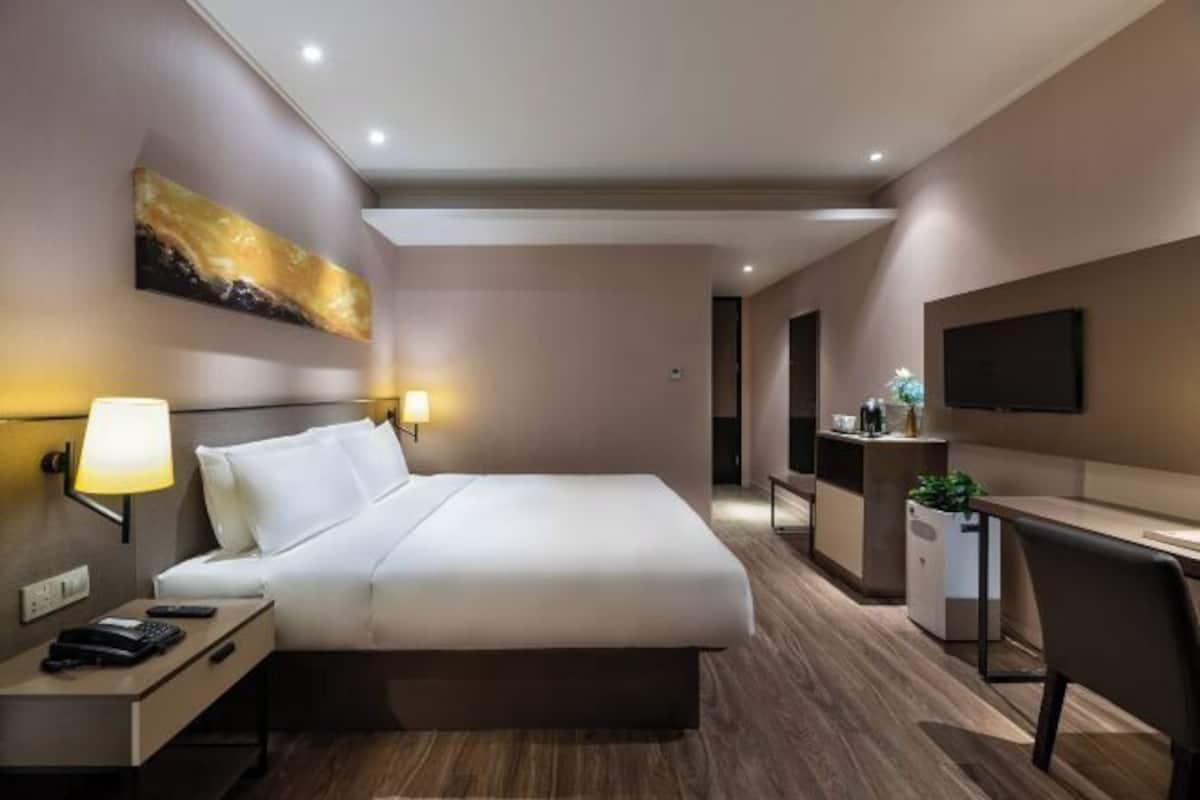 Desk, blackout curtains, free WiFi, bed sheets