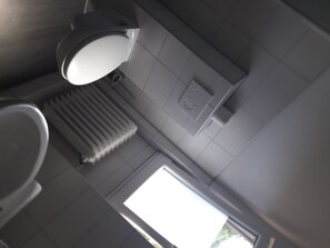 Basic Double Room | Bathroom | Shower, hair dryer, towels