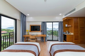 1 kamar tidur, seprai premium, minibar, dan brankas