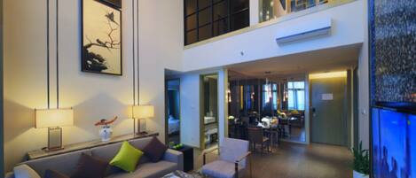 Executive Loft, 3 Bedrooms, Sea View | Minibar, desk, blackout drapes, free WiFi