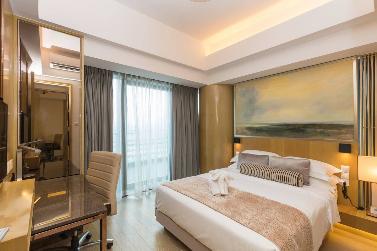 Loft ejecutivo, 3 habitaciones, vistas al mar | Minibar, escritorio, cortinas opacas y wifi gratis