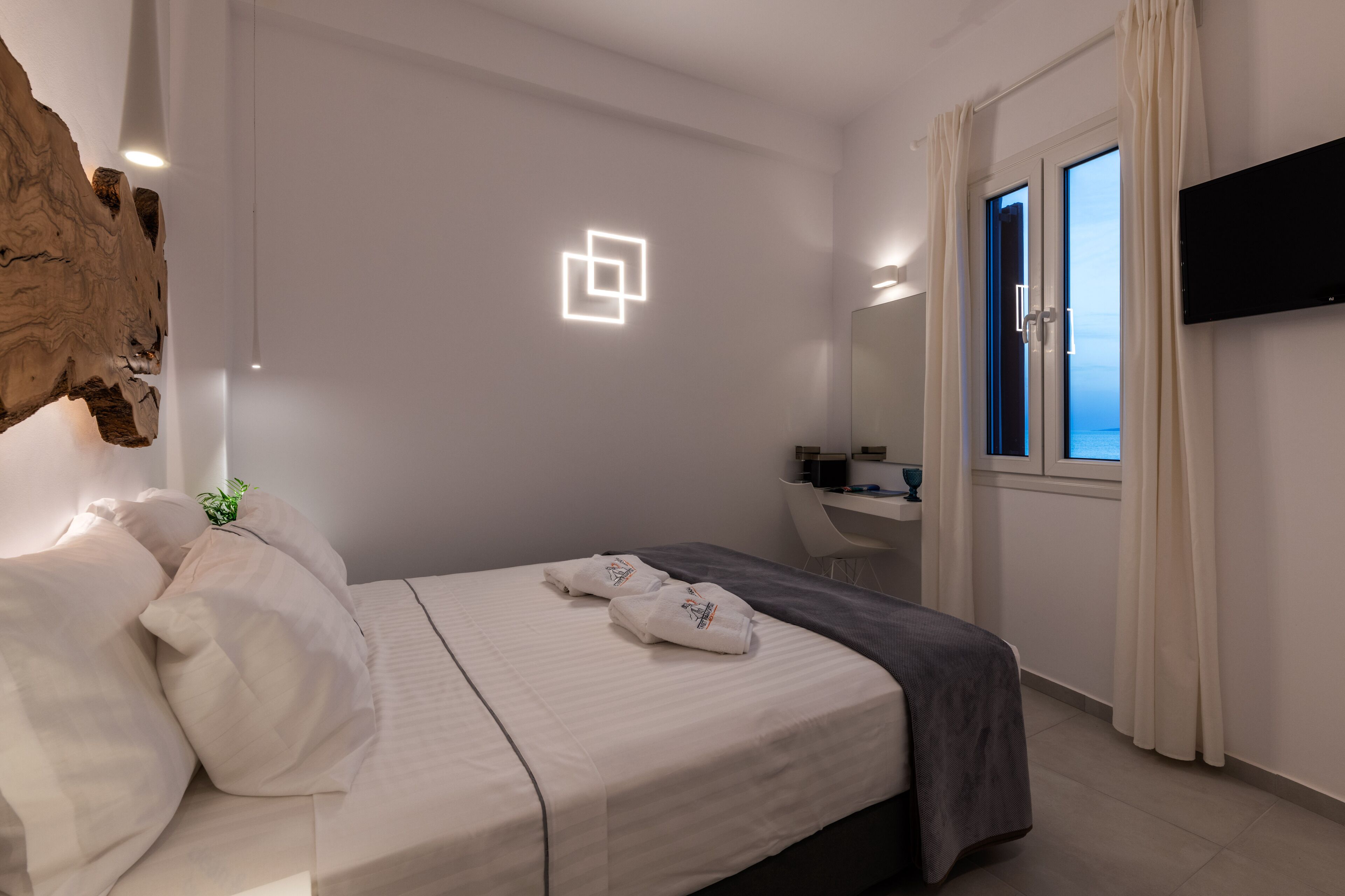 Photo - Sunset Paraportiani Rooms