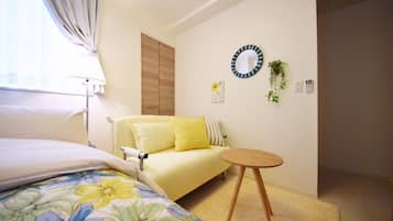 Apartment, 1 Bedroom (102) | 1 bedroom, iron/ironing board, free WiFi