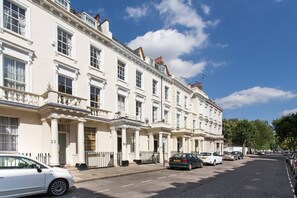 Exterior - JOIVY Luxurious 2BR flat in Pimlico, near Warwick sq (London)