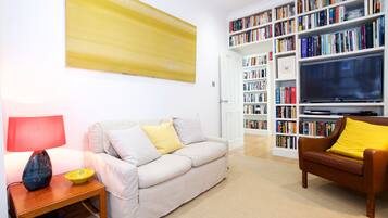 Apartment (2 Bedrooms) | Living area | Flat-screen TV