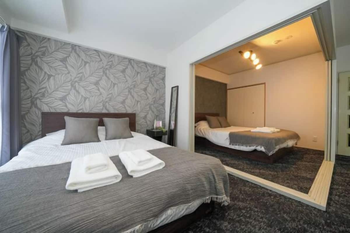 2 bedrooms, iron/ironing board, free WiFi, bed sheets