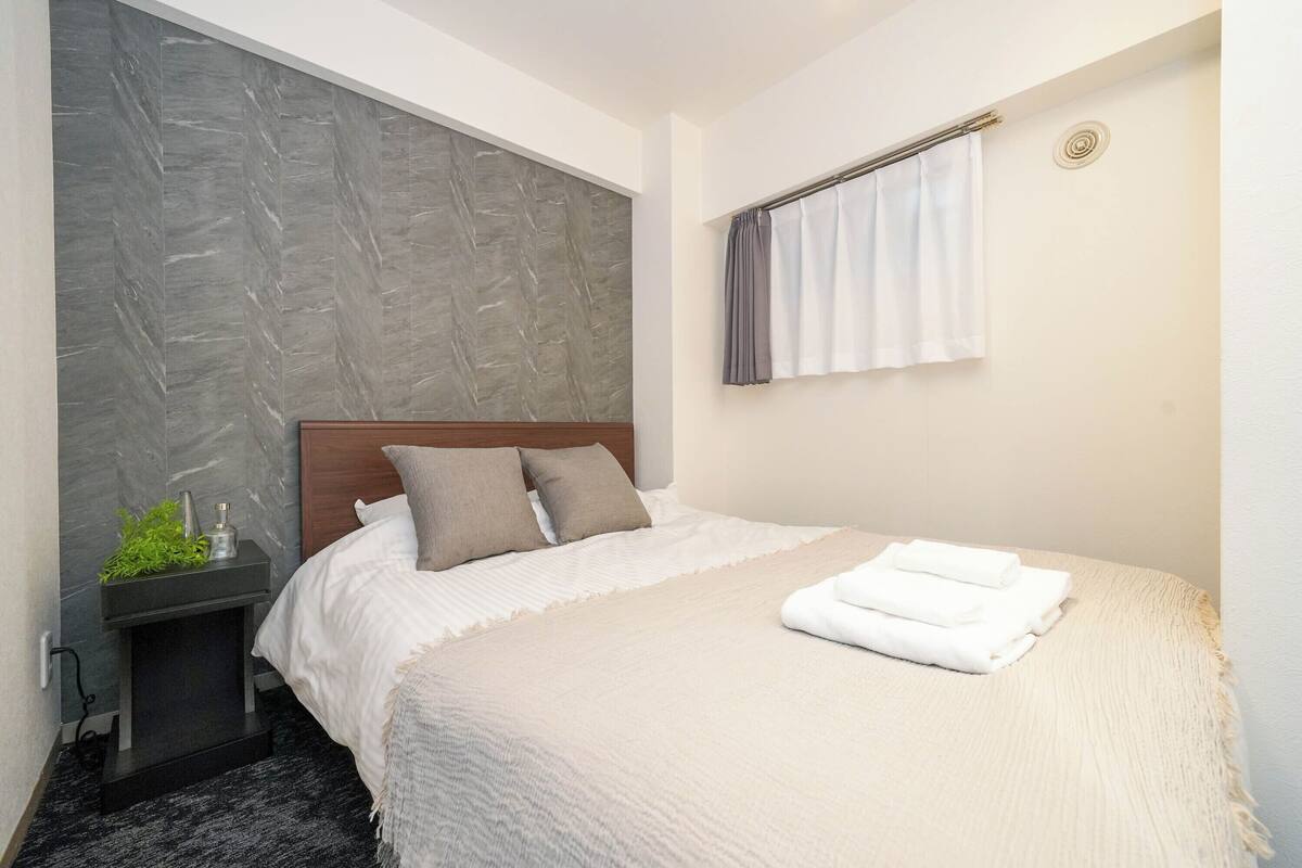 Basic Apartment, 2 Bedrooms, Non Smoking (802) | Seterika/papan seterika, Wi-fi percuma, cadar katil 