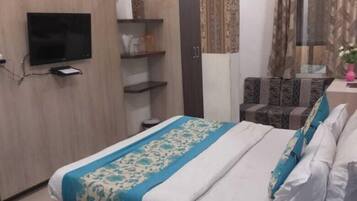 Kamar Deluks | Brankas dan Wi-Fi gratis