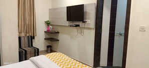 Quarto standard | Cofres nos quartos, Wi-Fi de cortesia