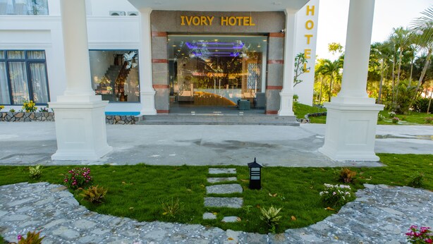 Property entrance - Ivory Hotel - Phu Yen (Tuy Hoa)