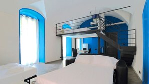 Appartamento, 2 camere da letto | Area soggiorno | TV a schermo piatto