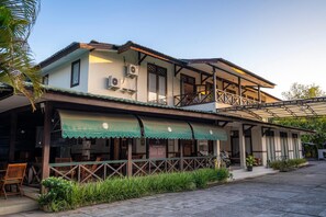 Exterior - Samawa Transit Hotel (Sumbawa Besar)