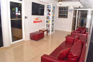 Lobby - Tropical Island Aparthotel (Santo Domingo Este)