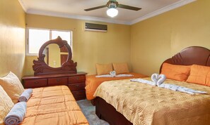 Room - Tropical Island Aparthotel (Santo Domingo Este)