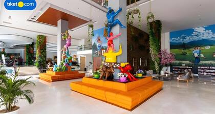 Senyum World Hotel