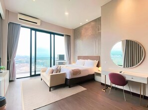 Room - Senyum World Hotel (Batu)