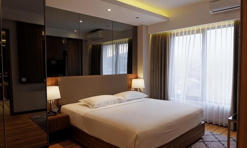 Senyum World Hotel