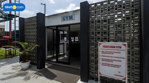 Exterior detail - Senyum World Hotel (Batu)