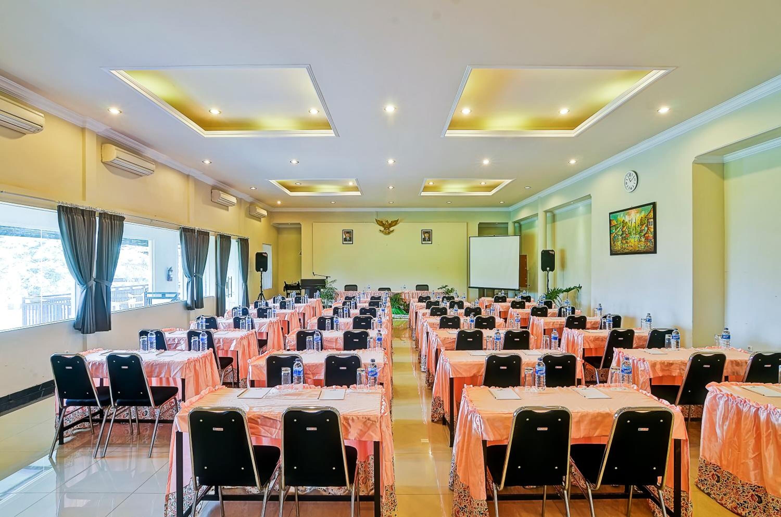 สถานที่จัดงานประชุม