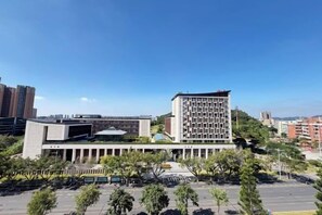 View from property - Baoming City Hotel Shenzhen (Honghuashan Subway Station) (Shenzhen)