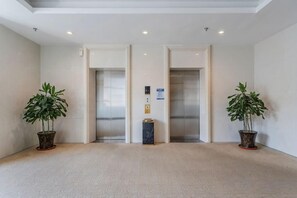 Unclassified image, 4 of 97, button - Furunge Hotel (Qingdao)