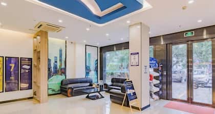 Golden Season Chain Hotel