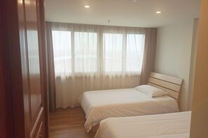 Room - S One Hotel (Shanghai)