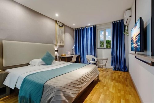 7 days premium hotel (Chongqing Tongliang Media Vocational College Branch)