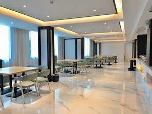 Ảnh chưa phân loại, 4 trong số 37 ảnh, nút