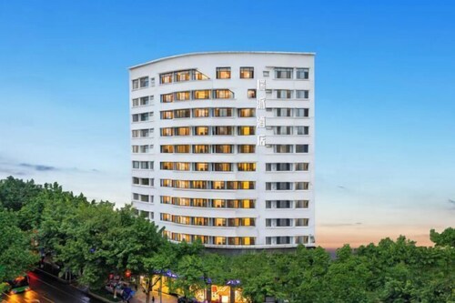 Chongqing Ruipai Business Hotel