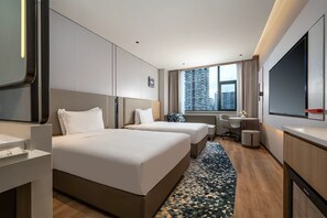 Premium bedding, down duvets, desk, blackout curtains