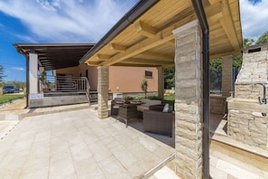 Villa, piscine privée | Terrasse/patio