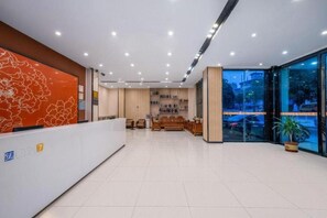 Ảnh chưa phân loại, 3 trong số 24 ảnh, nút