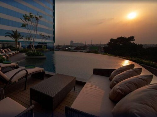 Avenzel Hotel and Convention Cibubur